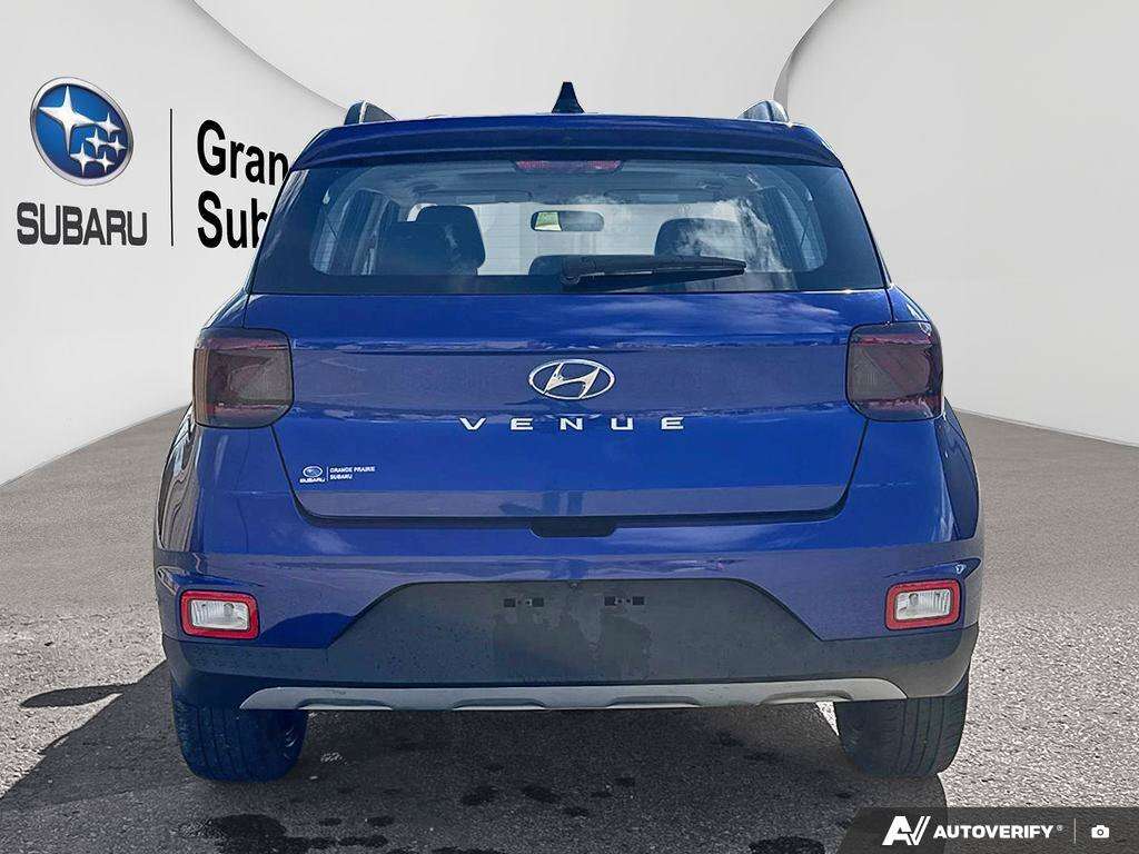 2022 Hyundai Venue Trend — снимка 1