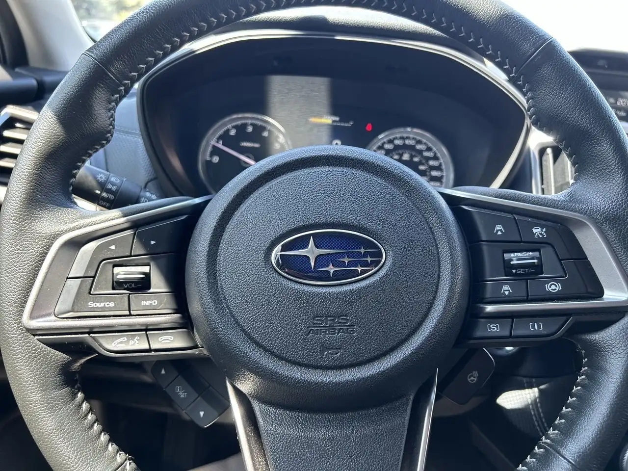 Subaru Forester снимка Subaru Forester