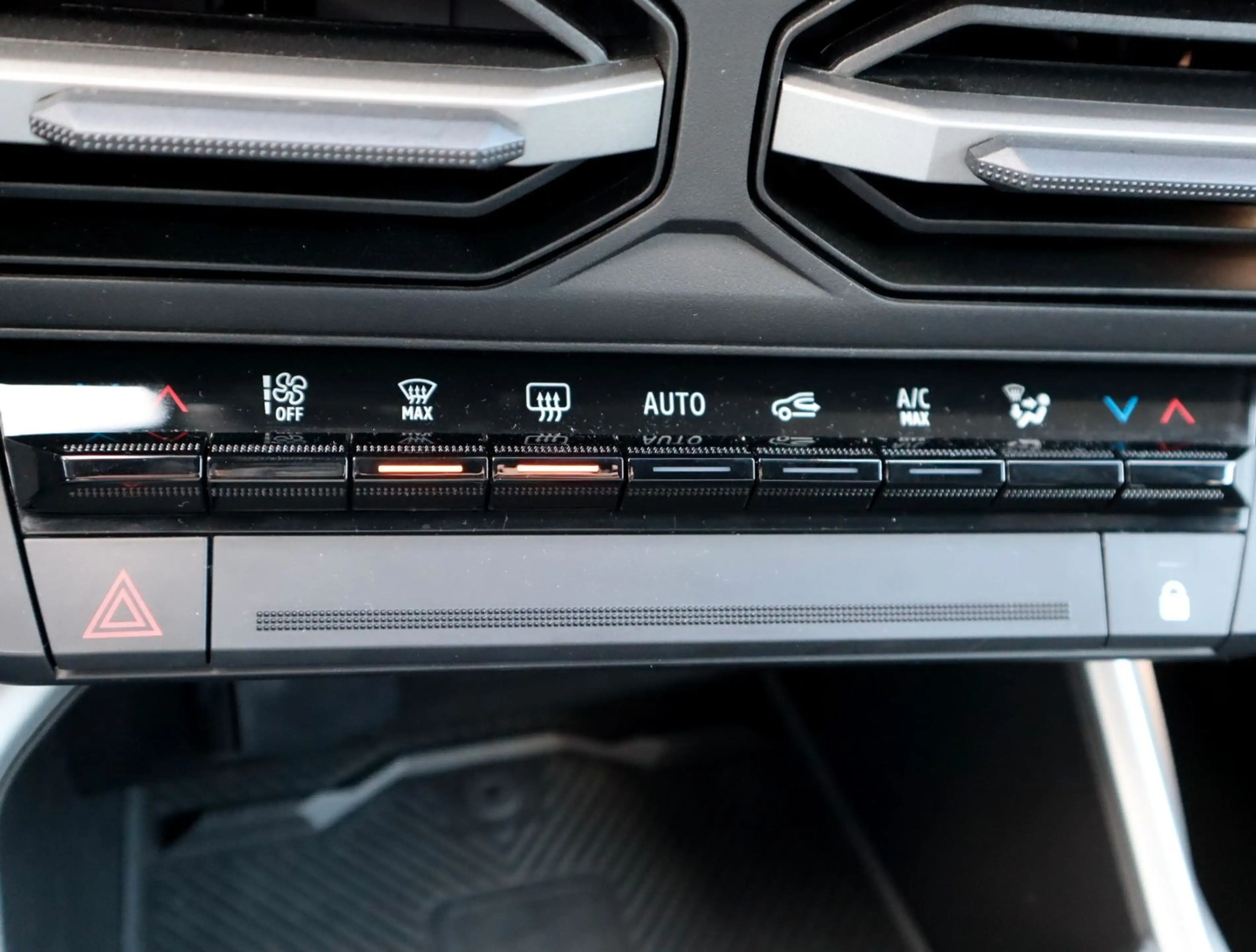 Dacia Bigster Hybrid 155 Journey /ACC /SHZ /360°-Cam — photo 7