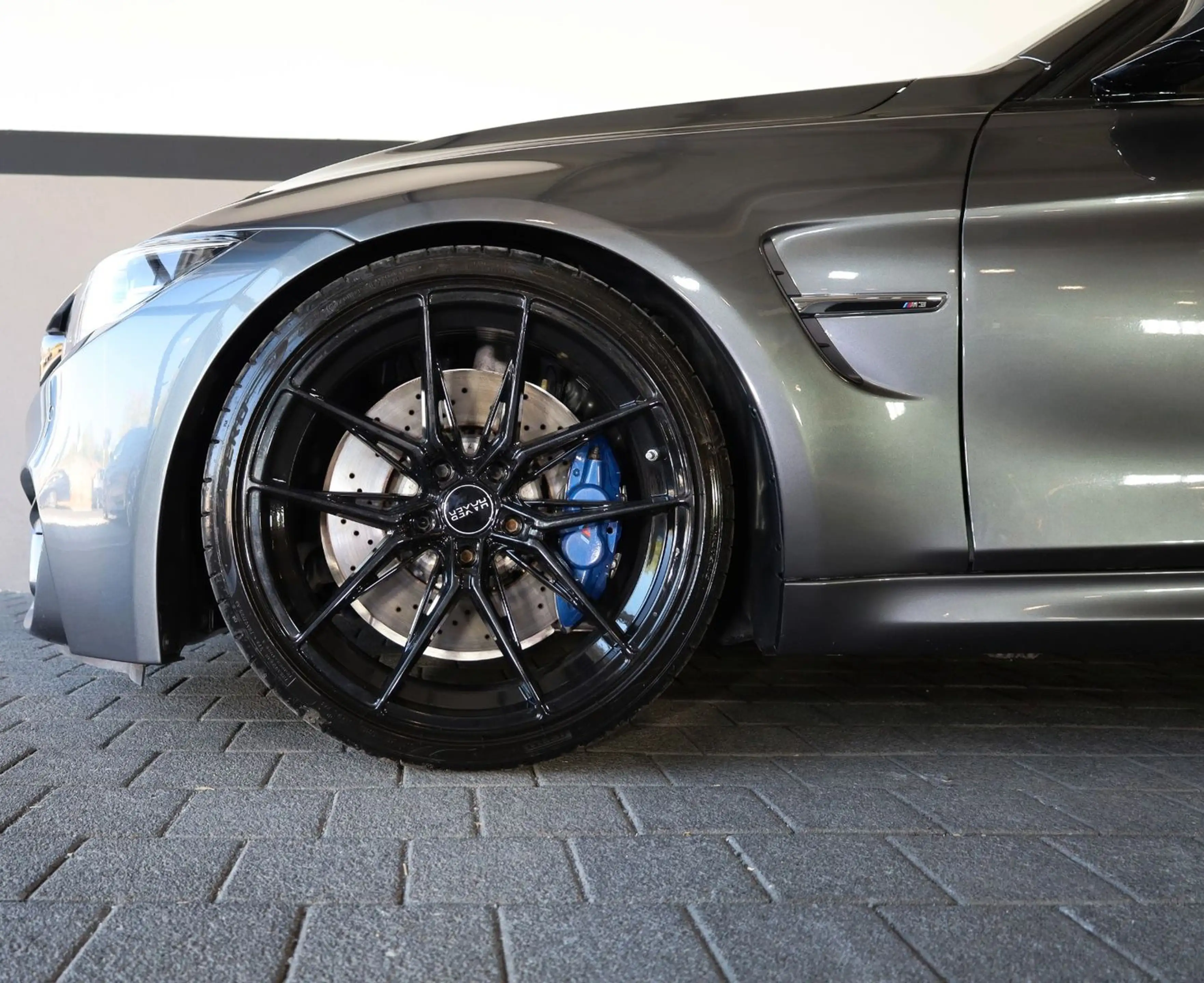 BMW M3 /HUD/4xSHZ/HK/KAMERA/NAVI/LHZ/LED/PDC/R20 — photo 4