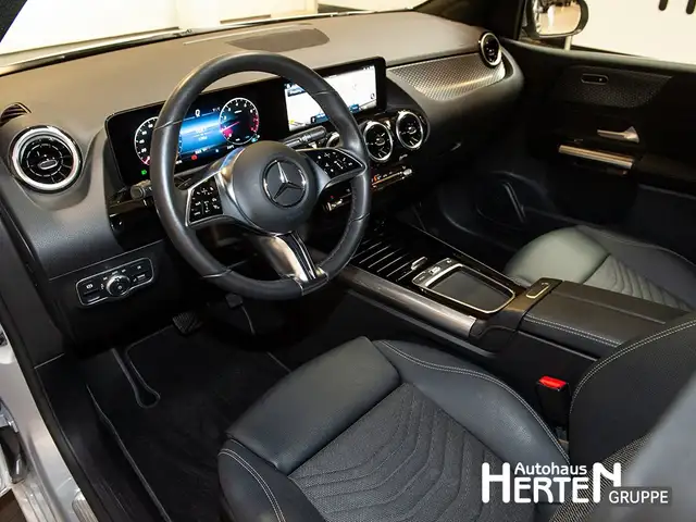 Mercedes-Benz B-Class view 8