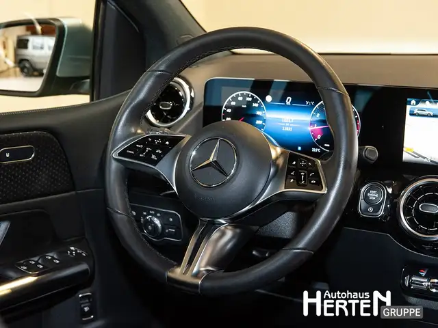 Mercedes-Benz B-Class view 7