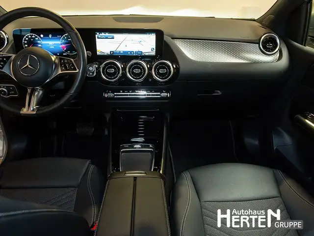 Mercedes-Benz B-Class view 10