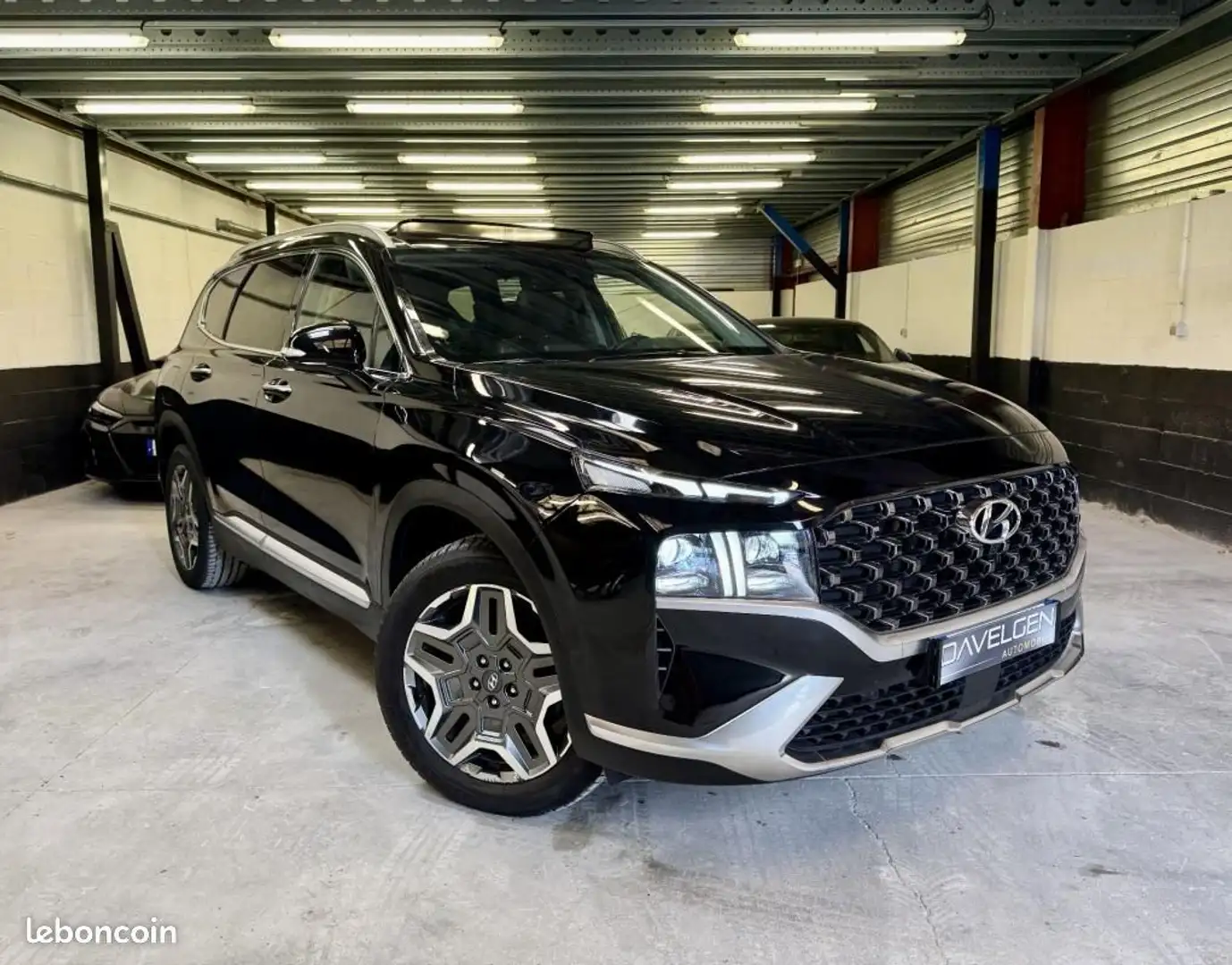 Hyundai SANTA FE 1.6 T-GDi Hybrid 265 ch HTRAC BVA6 Executive 1e main Origine FR Noir - 1