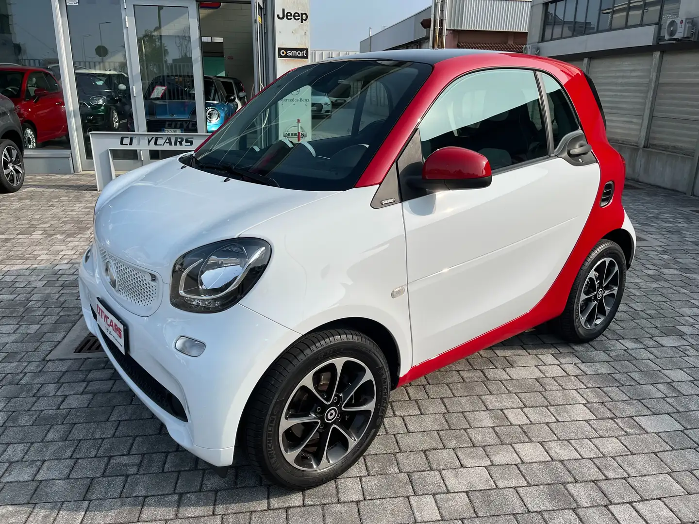 smart forTwo 0.9 t Passion 90cv twinamic Solo 25000 Km !! Blanc - 1