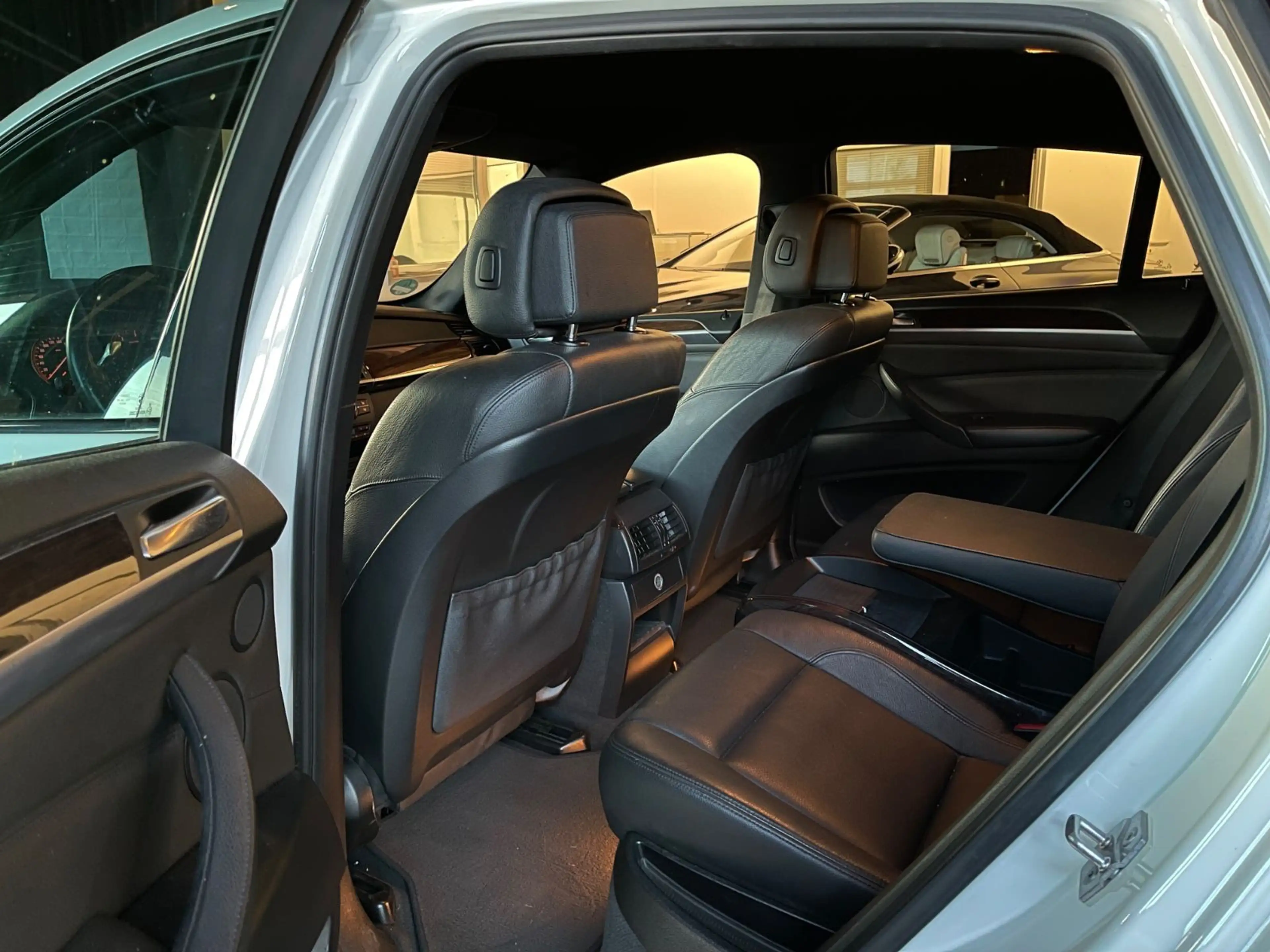 BMW X6 xDrive 35 d — photo 6