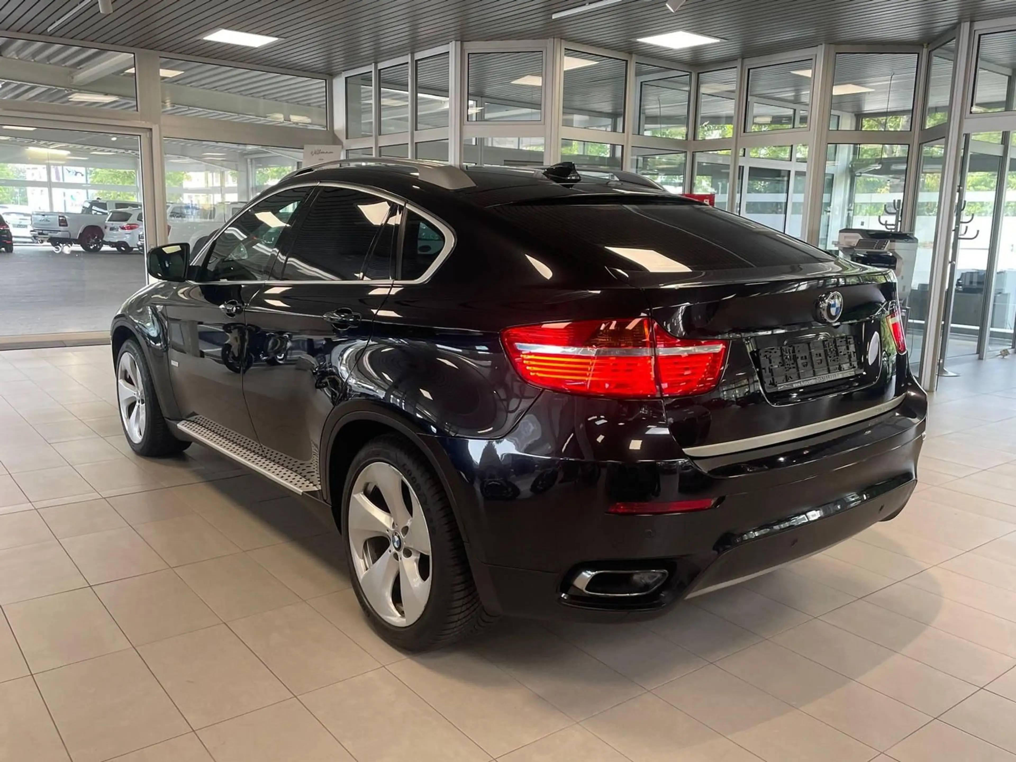 BMW X6 ActiveHybrid Luftfederung Schiebedach — photo 5