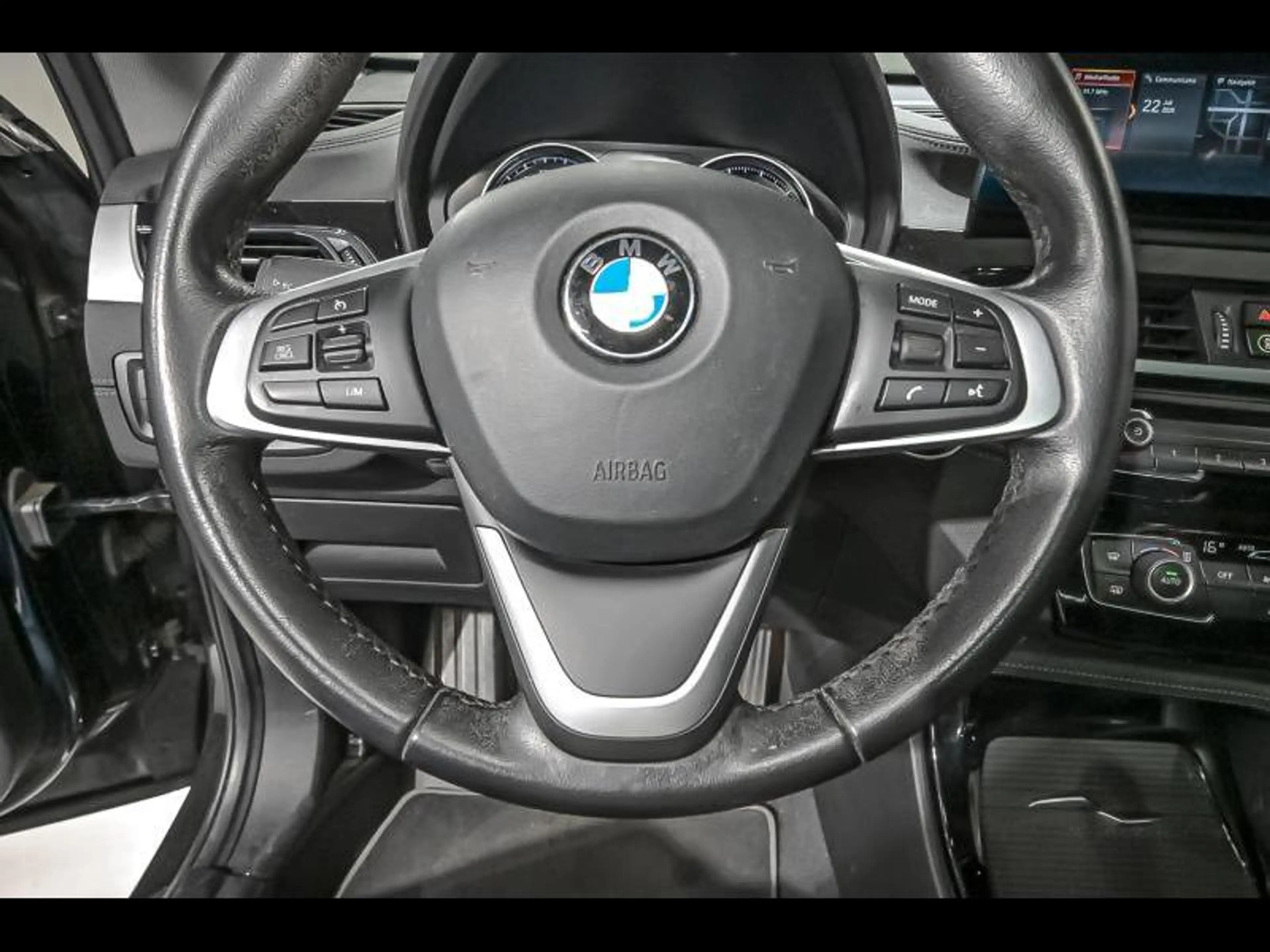 BMW X1 xLine - PANO|HUD|CAM|DAB — photo 9