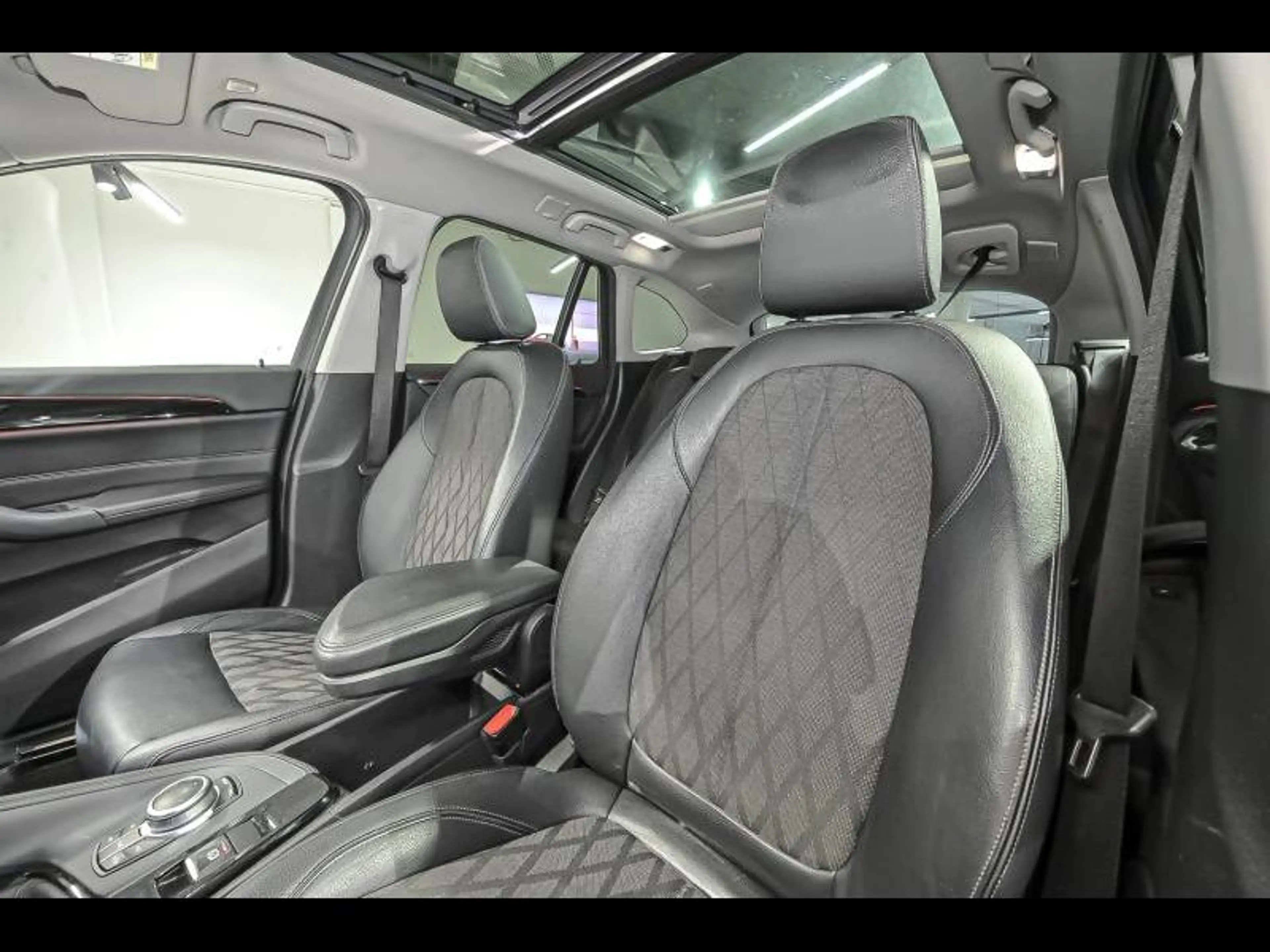 BMW X1 xLine - PANO|HUD|CAM|DAB — photo 15