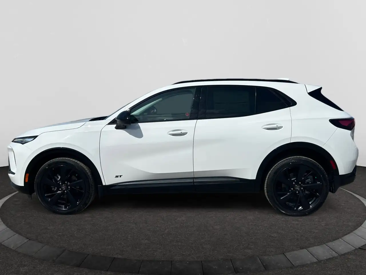 Buick Envision photo Buick Envision