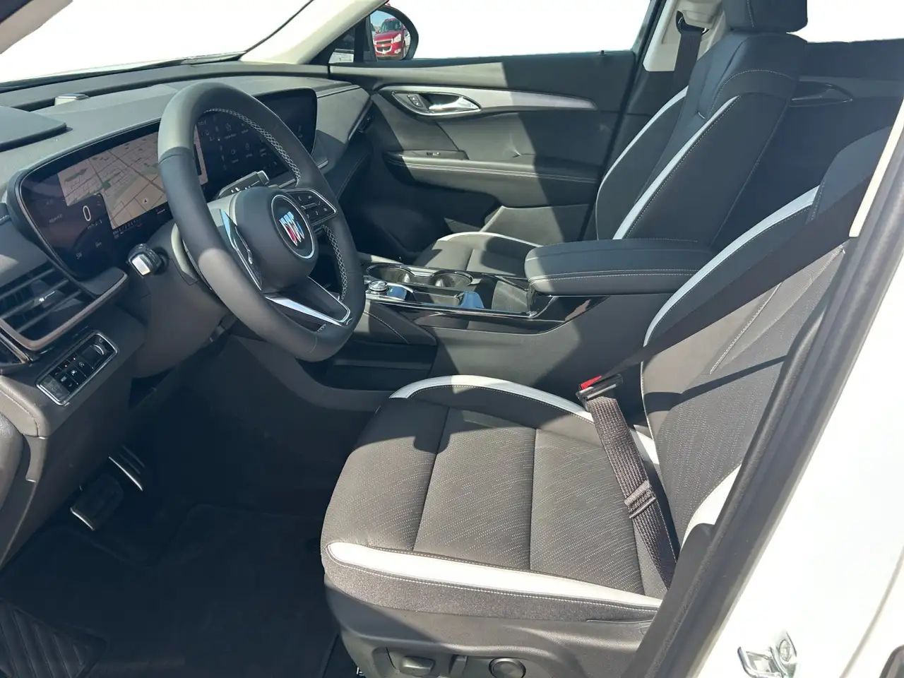 Buick Envision photo Buick Envision