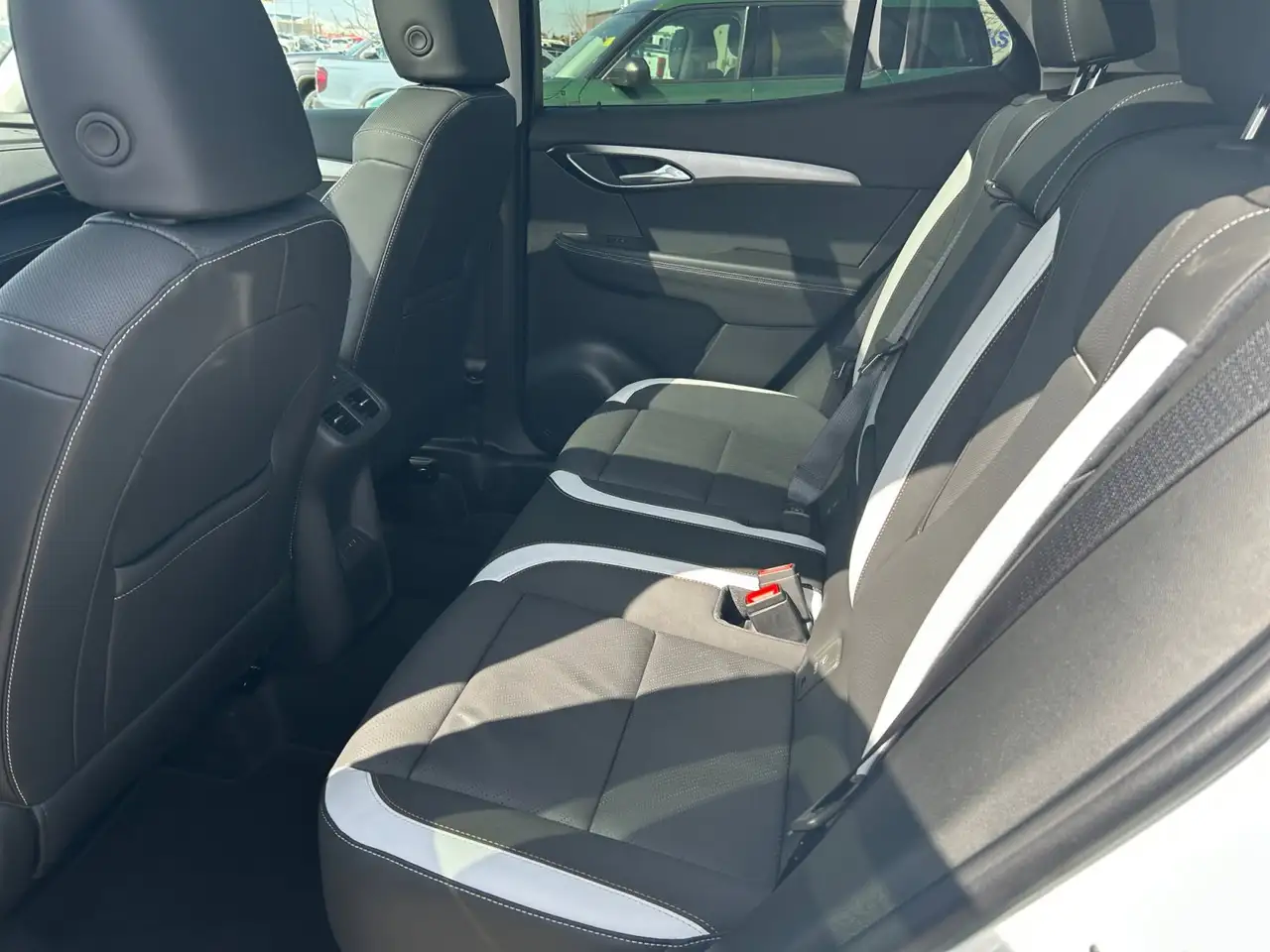 Buick Envision photo Buick Envision
