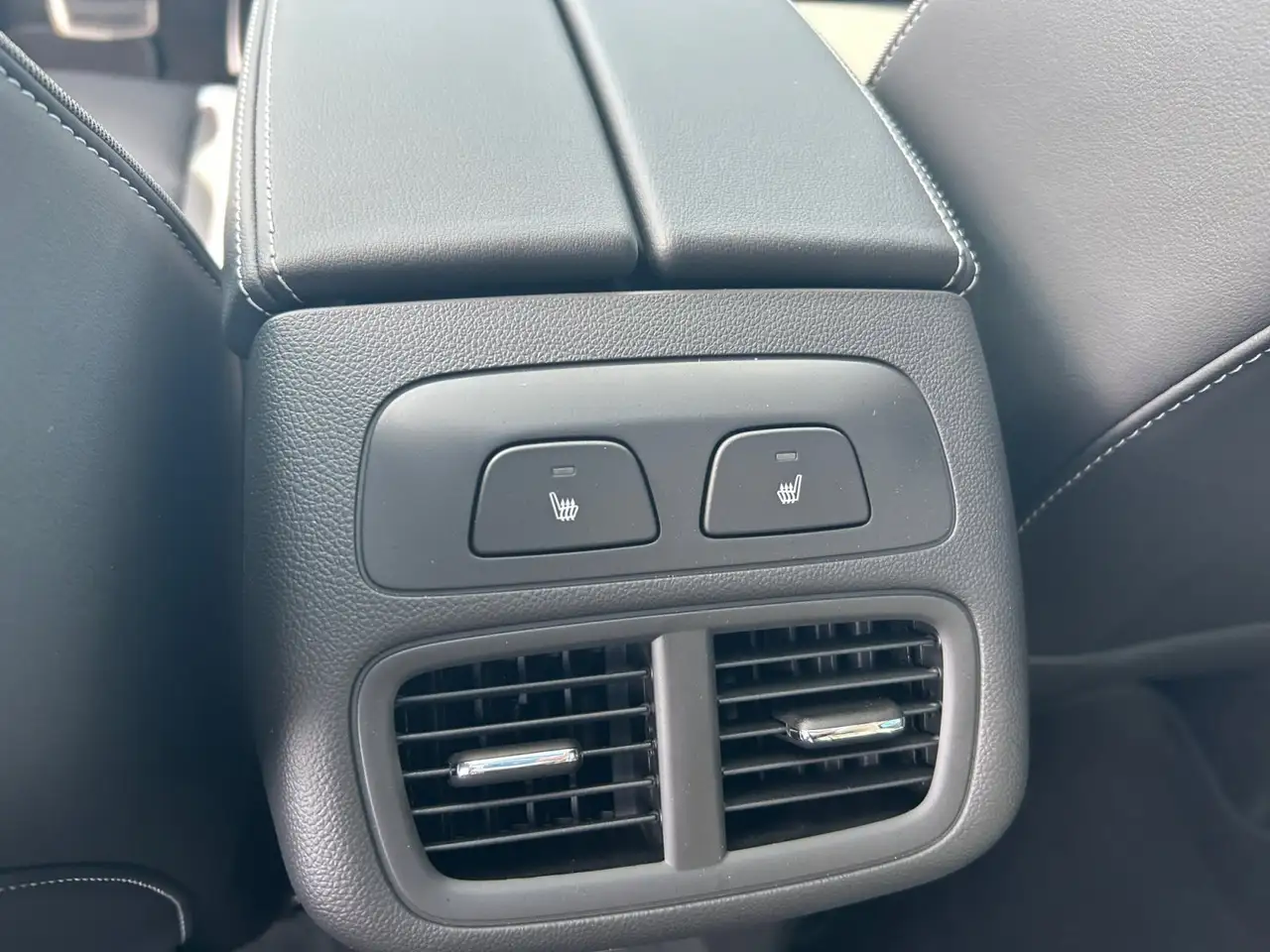 Buick Envision photo Buick Envision