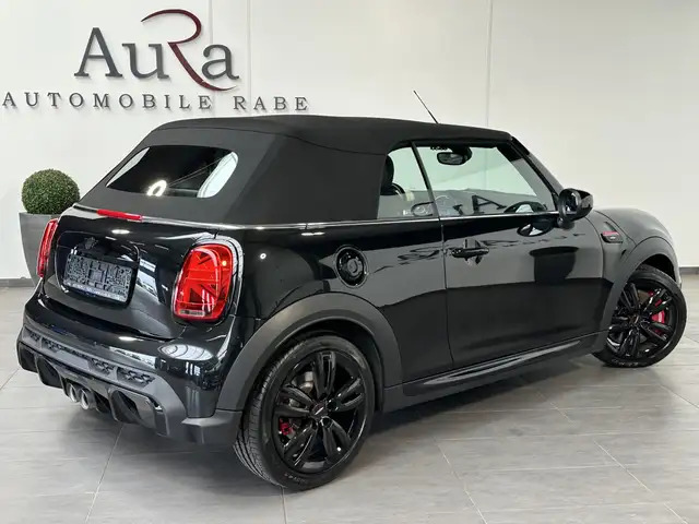 Mini Convertible view 5