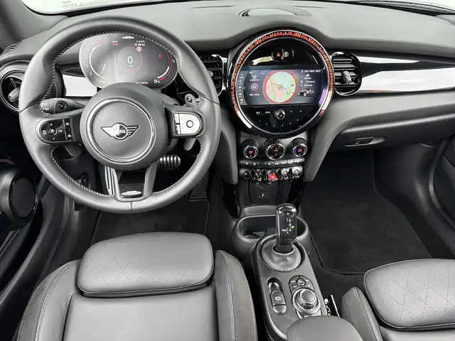 Mini Convertible view 12