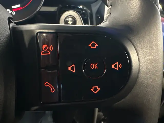 Mini Convertible view 14