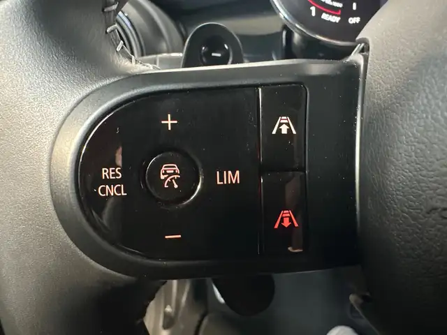 Mini Convertible view 13