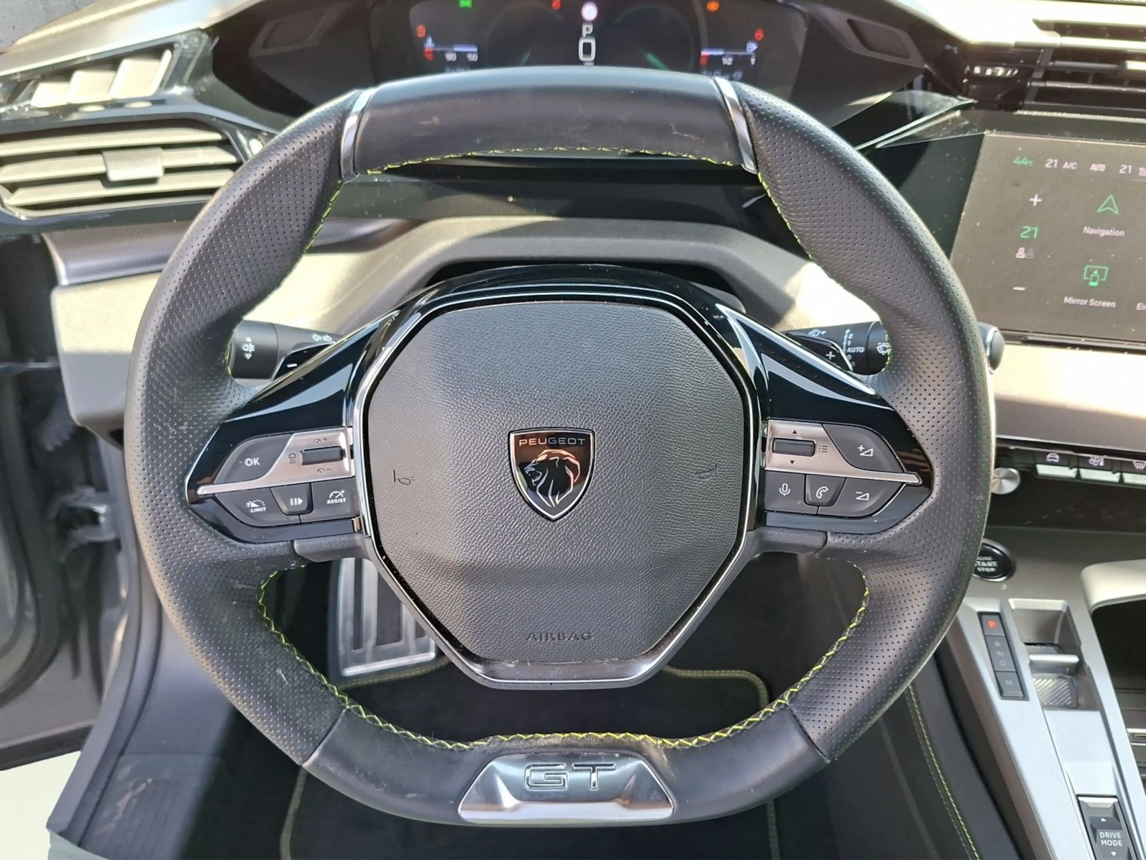 Peugeot 408 130 GT — photo 10