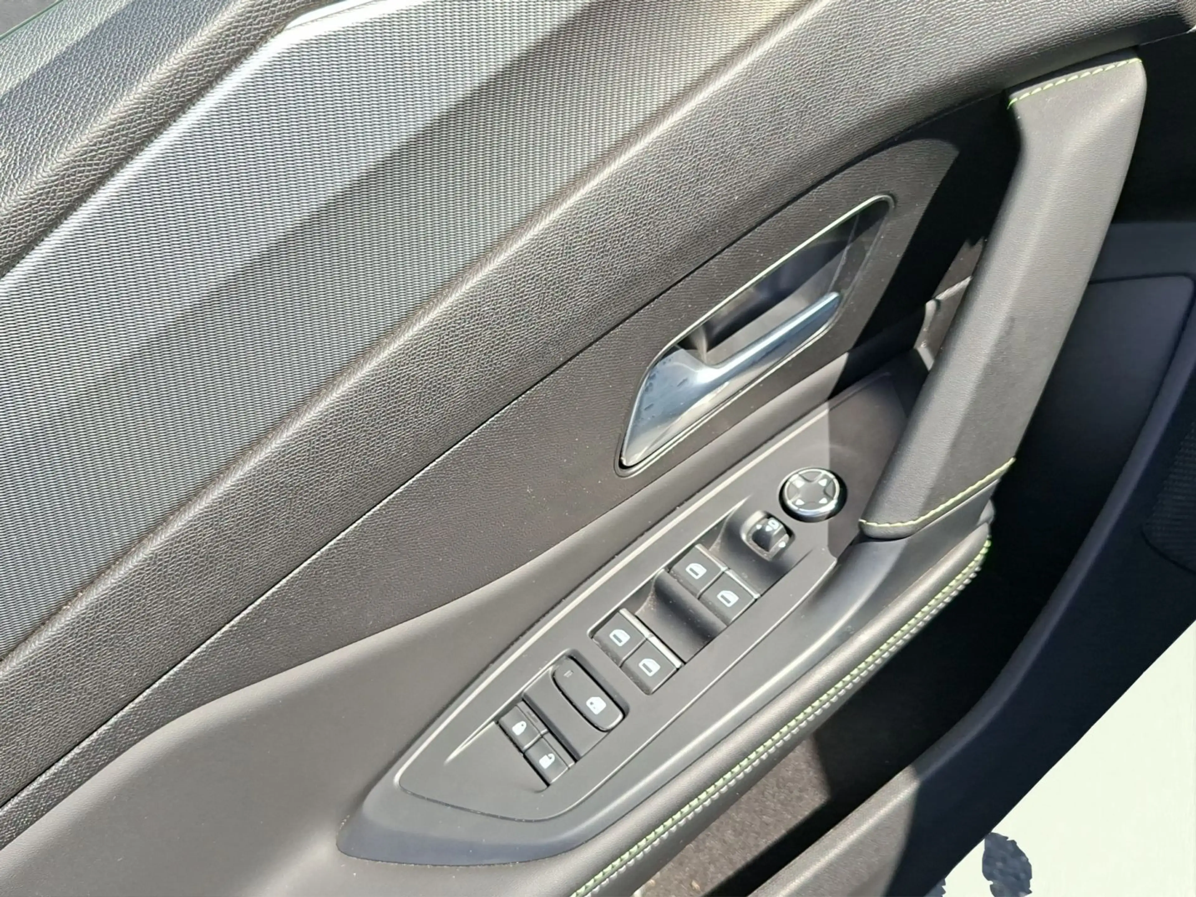 Peugeot 408 130 GT — photo 12
