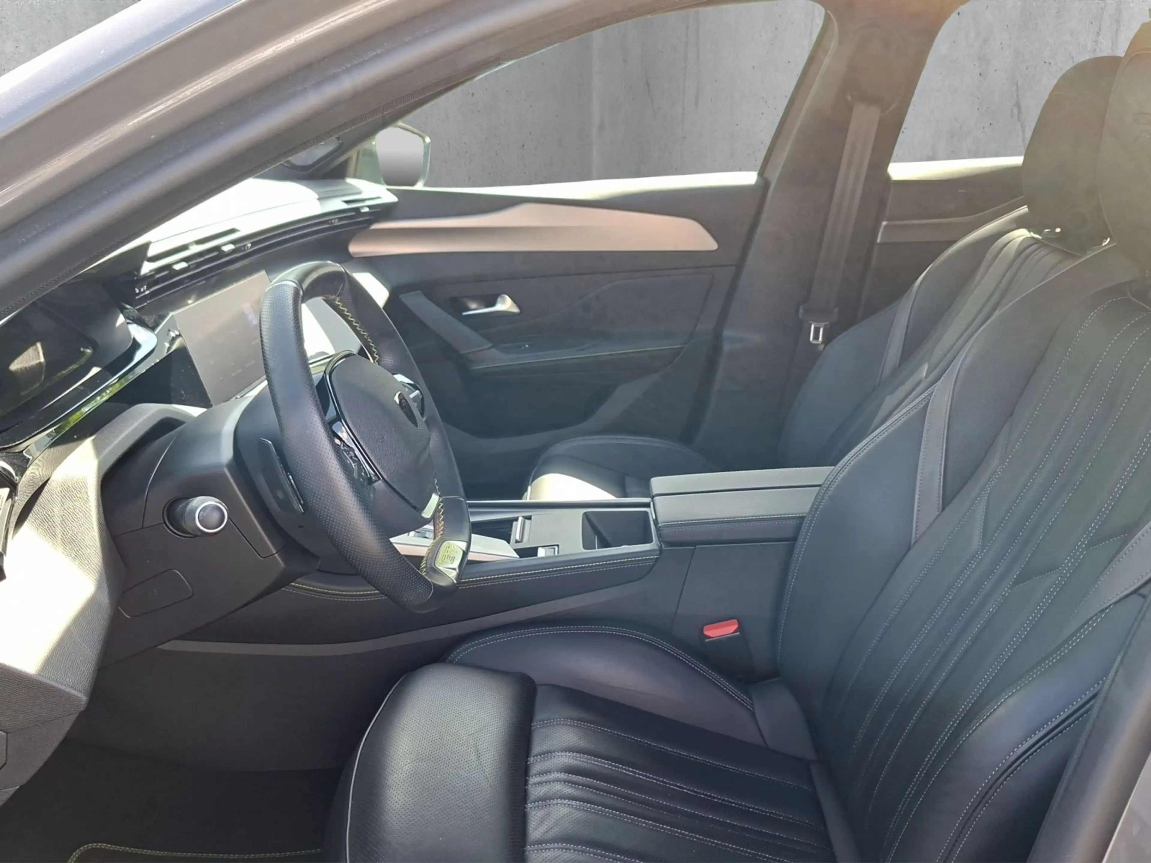 Peugeot 408 130 GT — photo 9