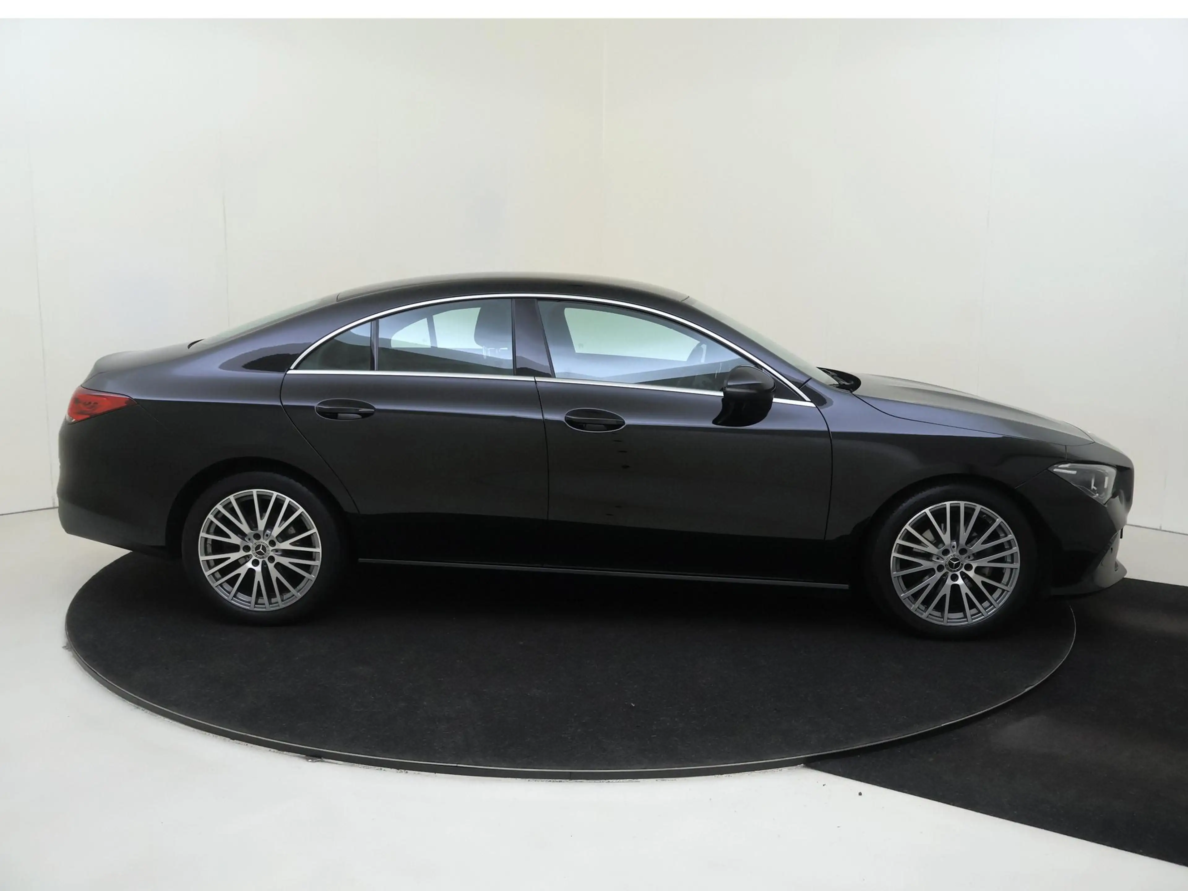Mercedes-Benz CLA 180 Luxury Line | Wordt Verwacht | Stoelverwarming | A — photo 10