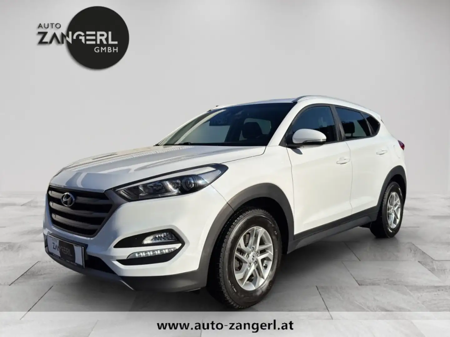 Hyundai TUCSON Edition 25 2,0 CRDi 4WD MT Weiß - 1