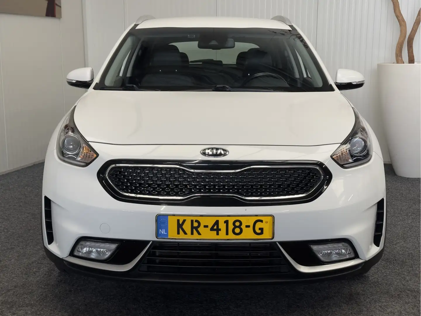 Kia Niro 1.6 GDi HYBRID FIRST EDITION STOF/LEDER NAVIGATIE Bianco - 2