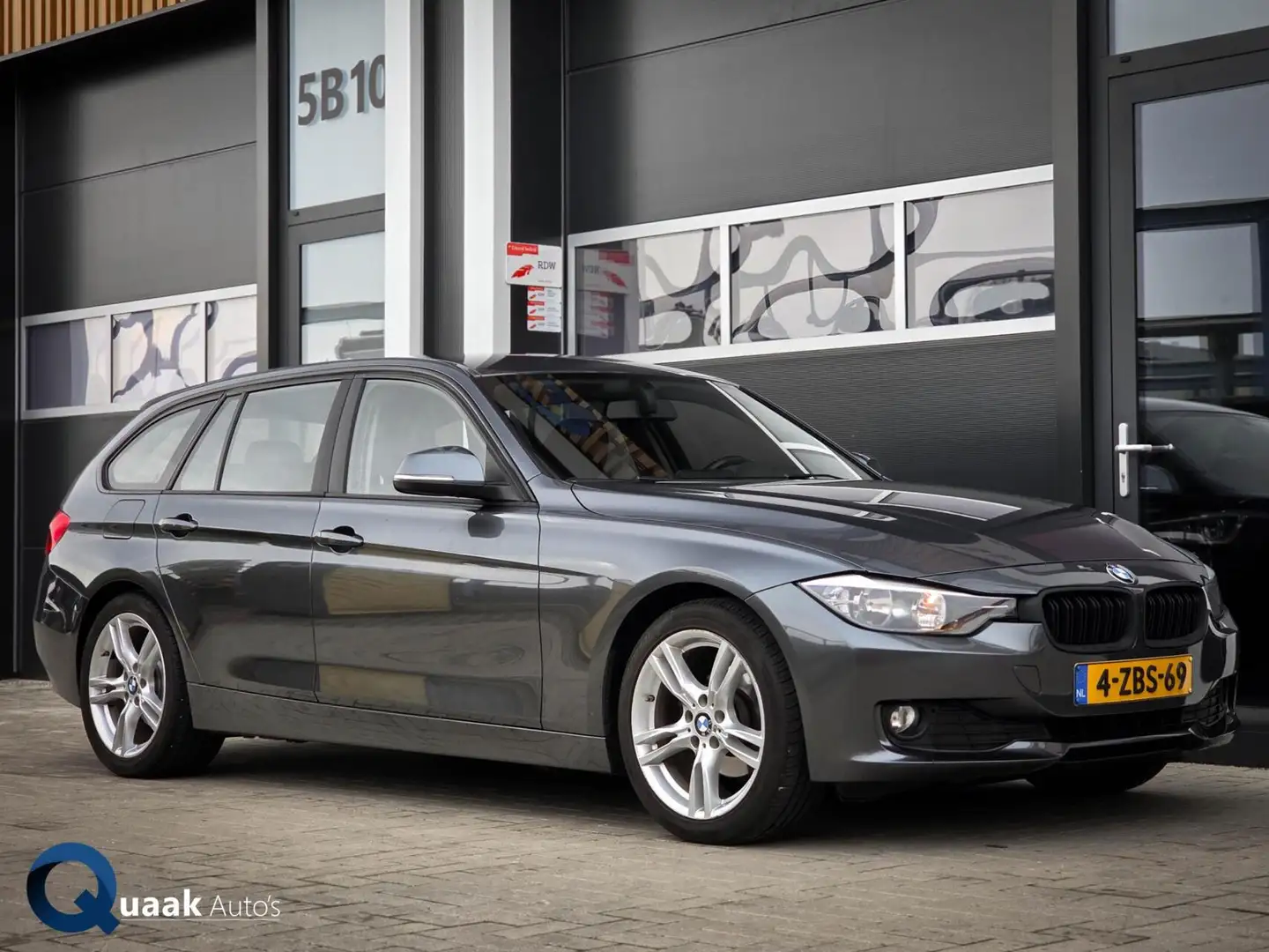 BMW 316 3-serie Touring 316i Business | TREKHAAK | CRUISE Grau - 1