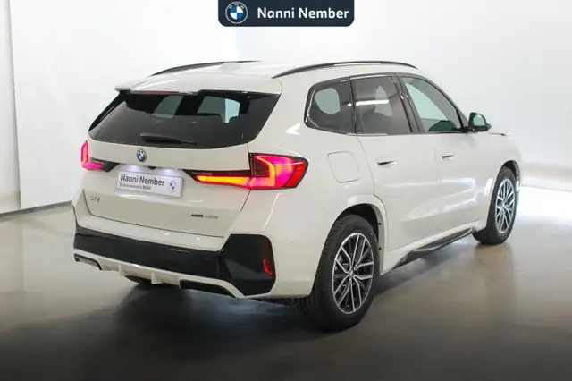BMW X1 view 3