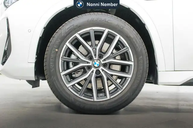 BMW X1 view 7