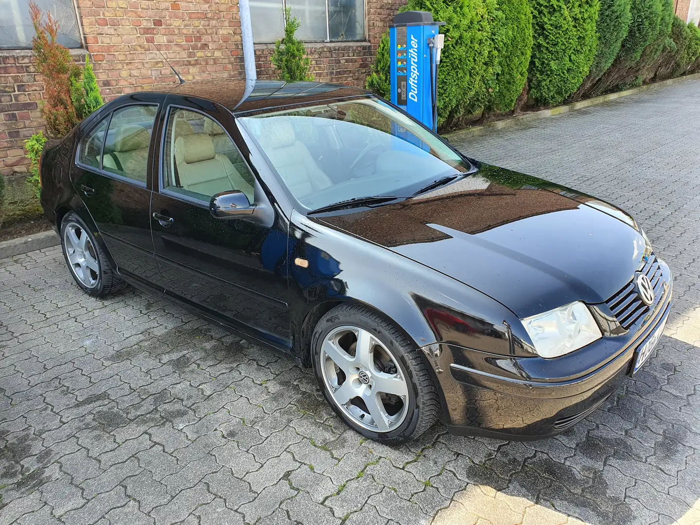 Volkswagen Bora Bora 2.3 V5 Highline Noir - 1