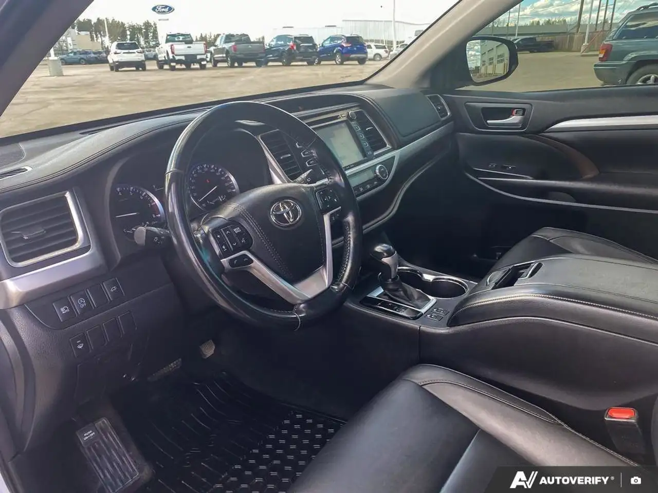 Toyota Highlander photo Toyota Highlander