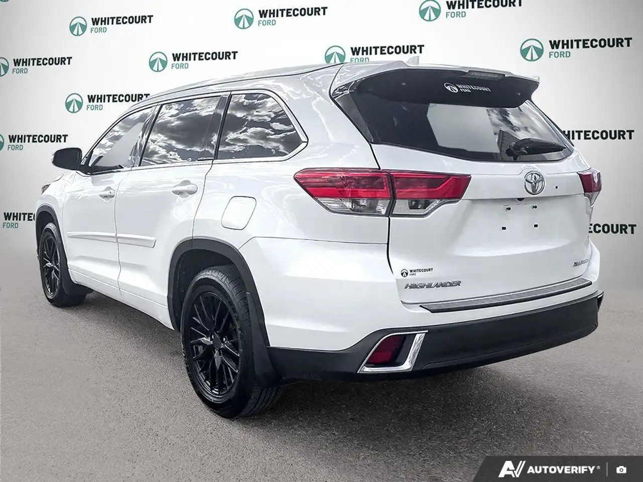 Toyota Highlander photo Toyota Highlander