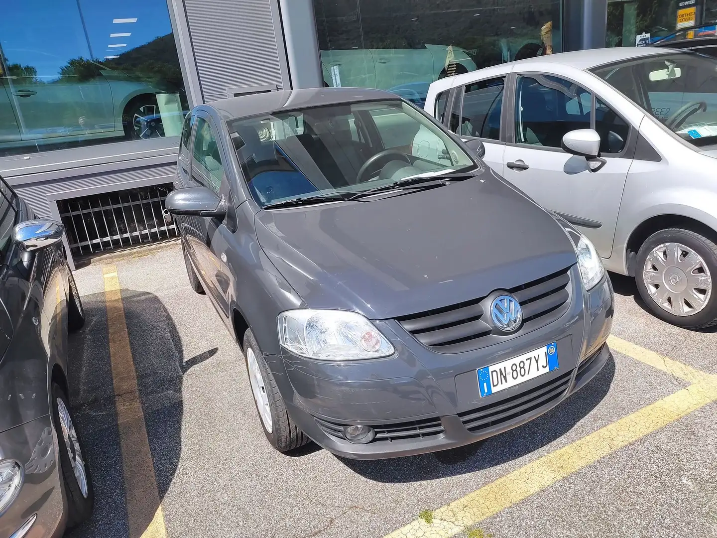 Volkswagen Fox 1.2 Easy Grau - 2