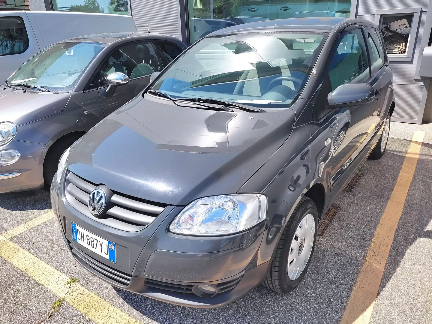 Volkswagen Fox 1.2 Easy Grau - 1