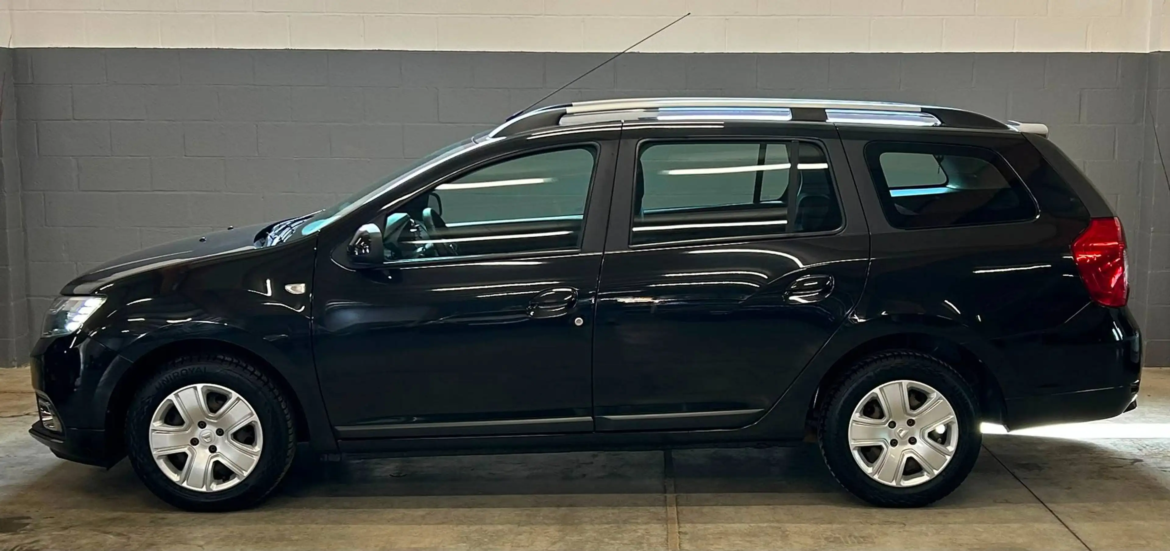 Dacia Logan MCV 1.0i SCe Euro6c Gps, Clim, Cruise, Capteurs..Parfait état! — photo 8