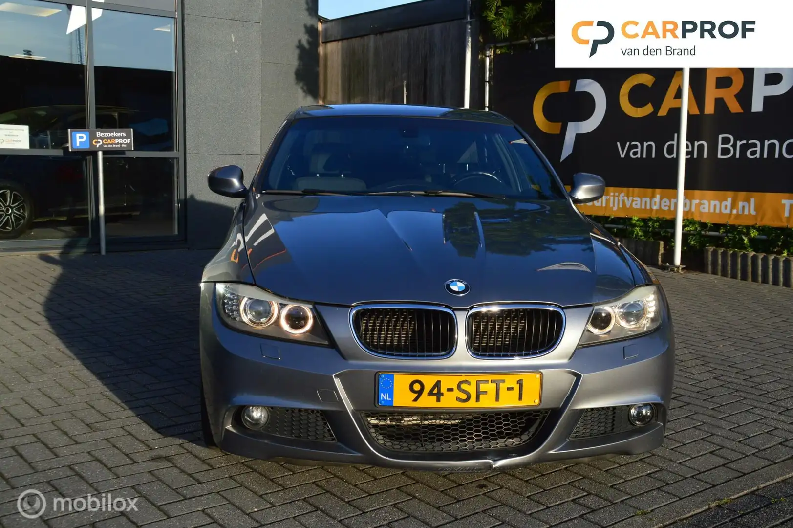BMW 318 3-serie 318i M Sport Edition ZIE FOTO'S/TEKST Šedá - 2