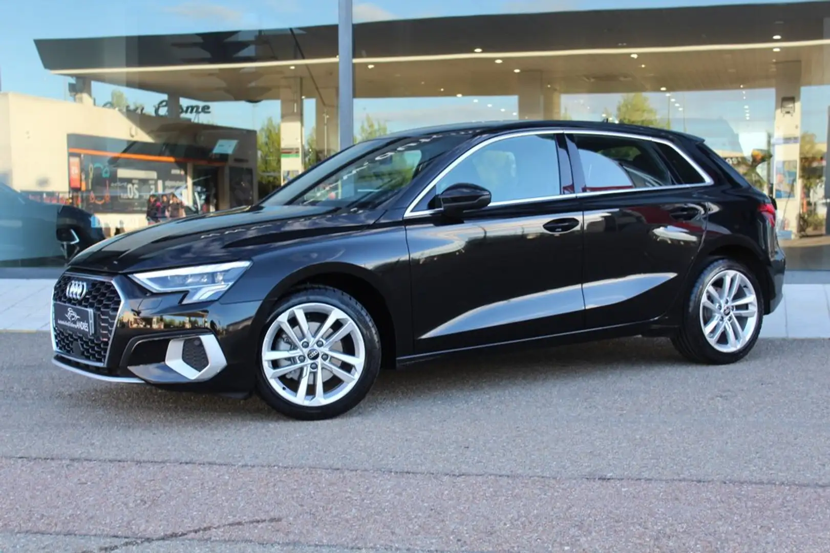 Audi A3 Sportback 30 TFSI S line S tronic Negro - 2