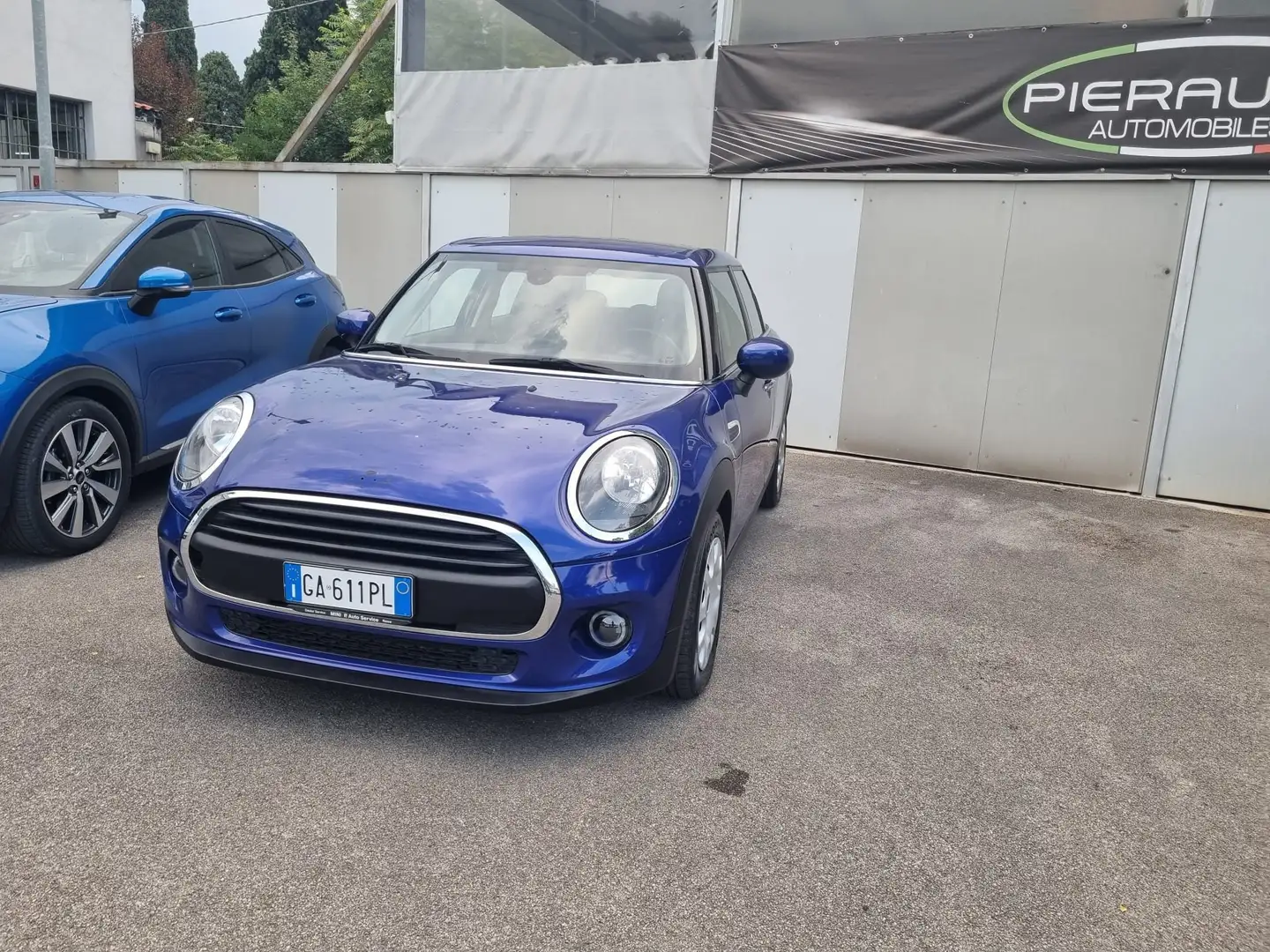 MINI One Mini IV F55 2018 5p 5p 1.5 75cv Bleu - 1