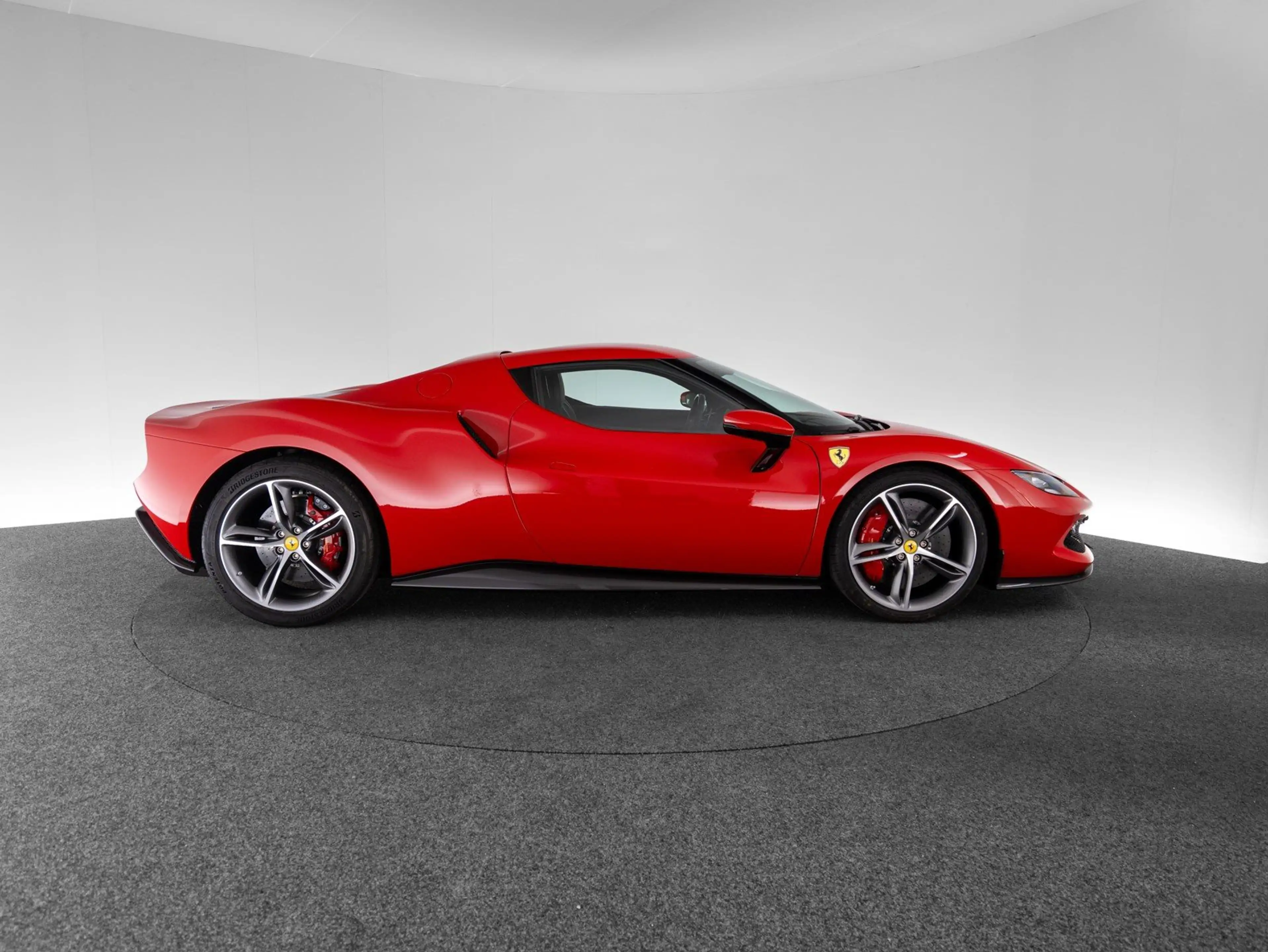 Ferrari 296 GTB — photo 4