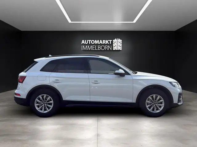 Audi Q5 view 7