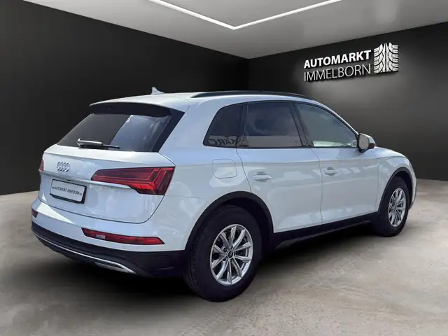 Audi Q5 view 6