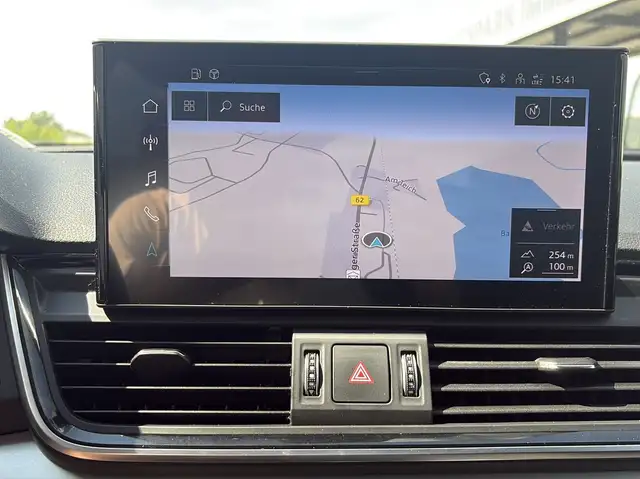 Audi Q5 view 16