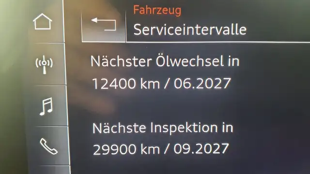 Audi Q5 view 18
