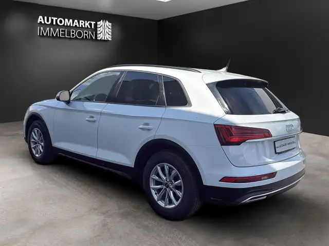 Audi Q5 view 5