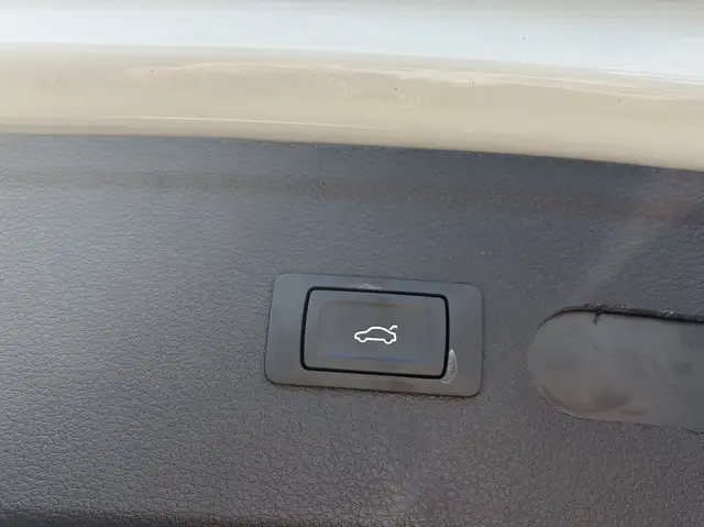 Audi Q5 view 28