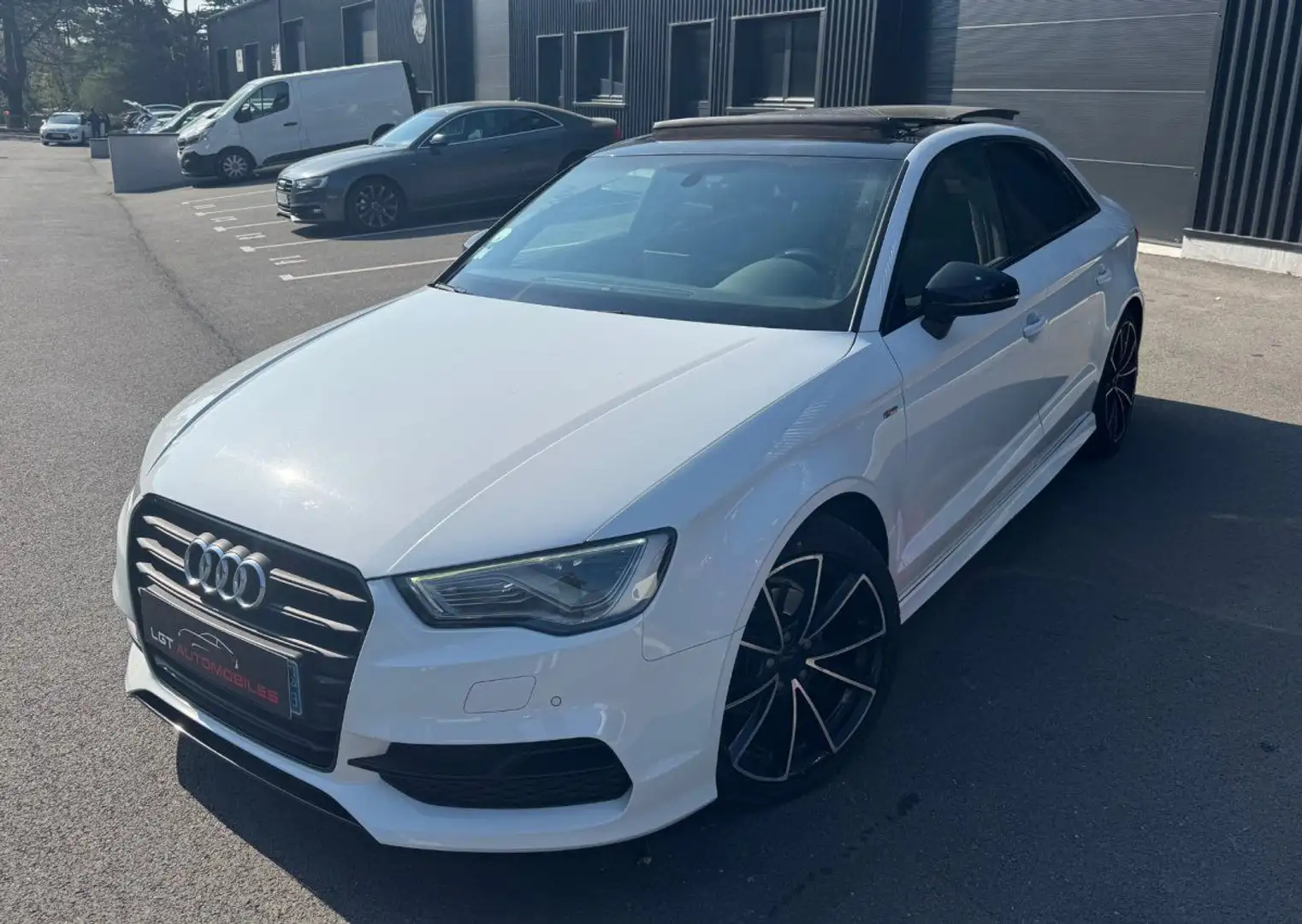 Audi A3 III 2.0 TDI 150ch S Line S tronic 6 Blanc - 2