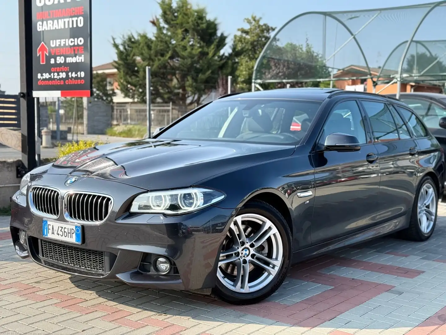 BMW 520 520d xDrive Touring Msport Grigio - 2