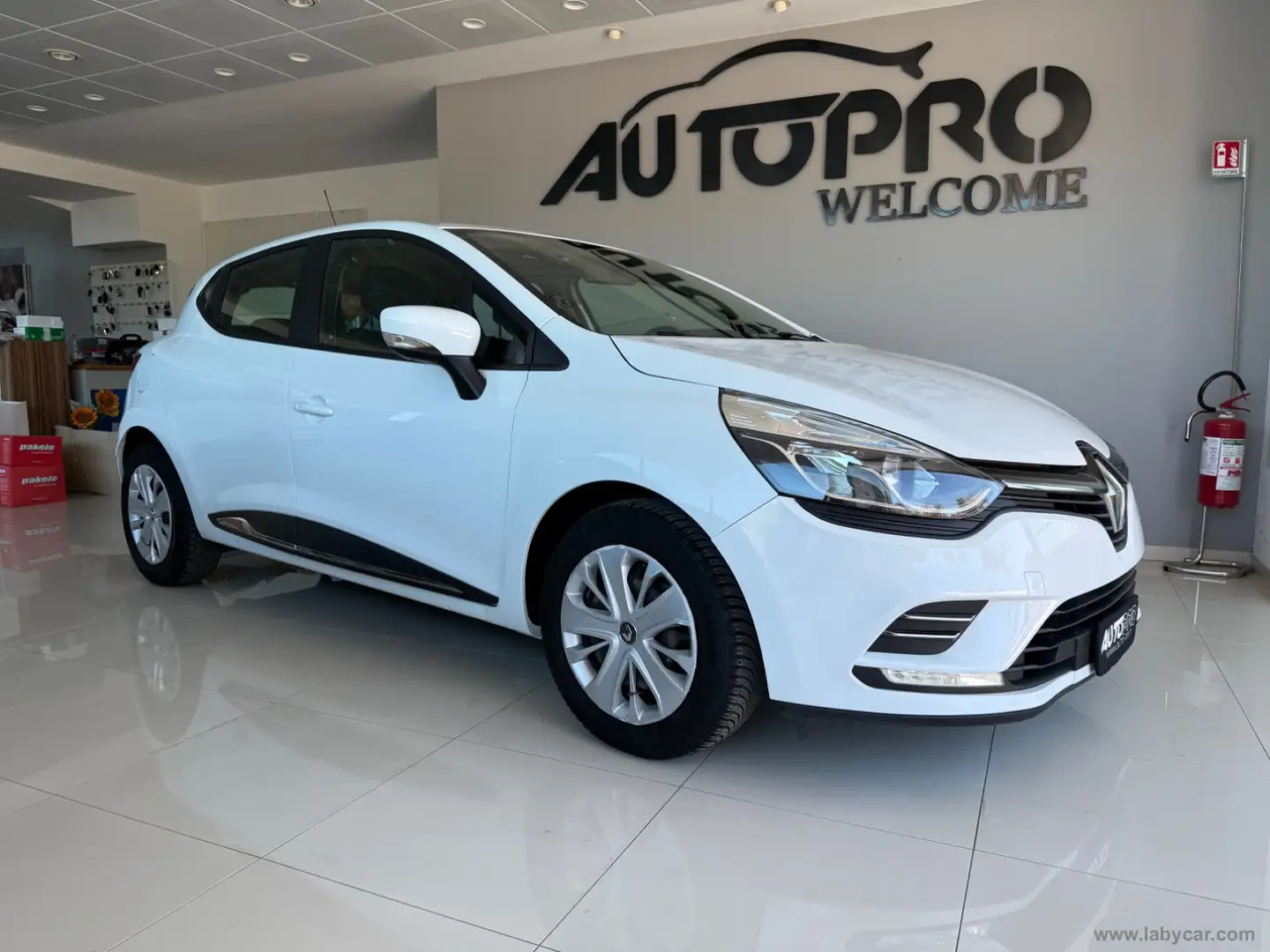 Renault Clio dCi 8V 75CV 5p. Moschino Zen Bianco - 2