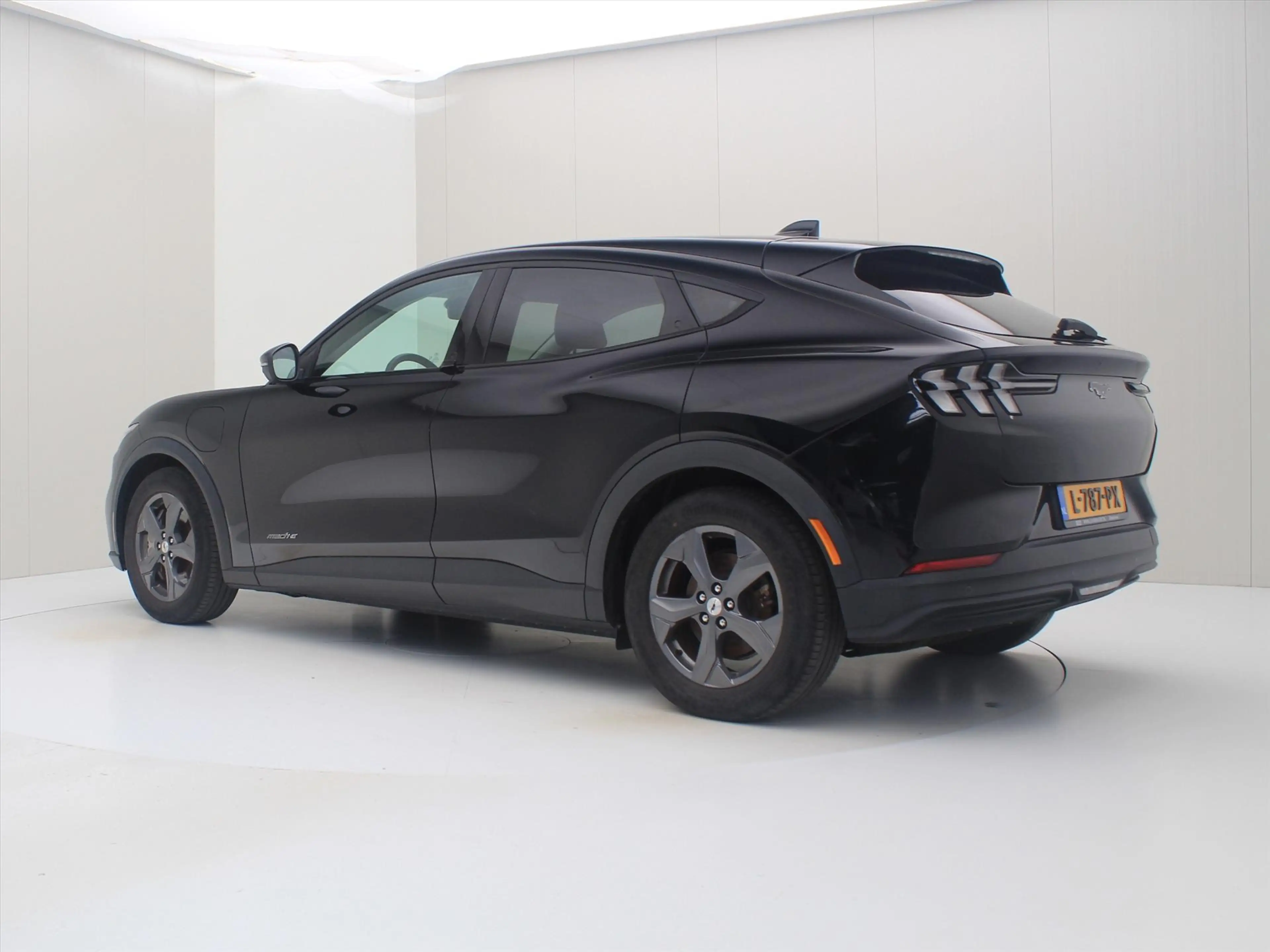 Ford Mustang Mach-E 75kWh 258pk RWD 96% Soh [ LEDER+CARPLAY+STOEL/STUU — photo 4